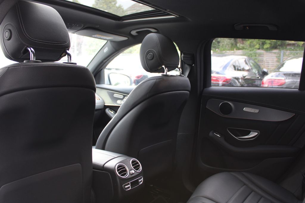 Mercedes-Benz EQC 2021