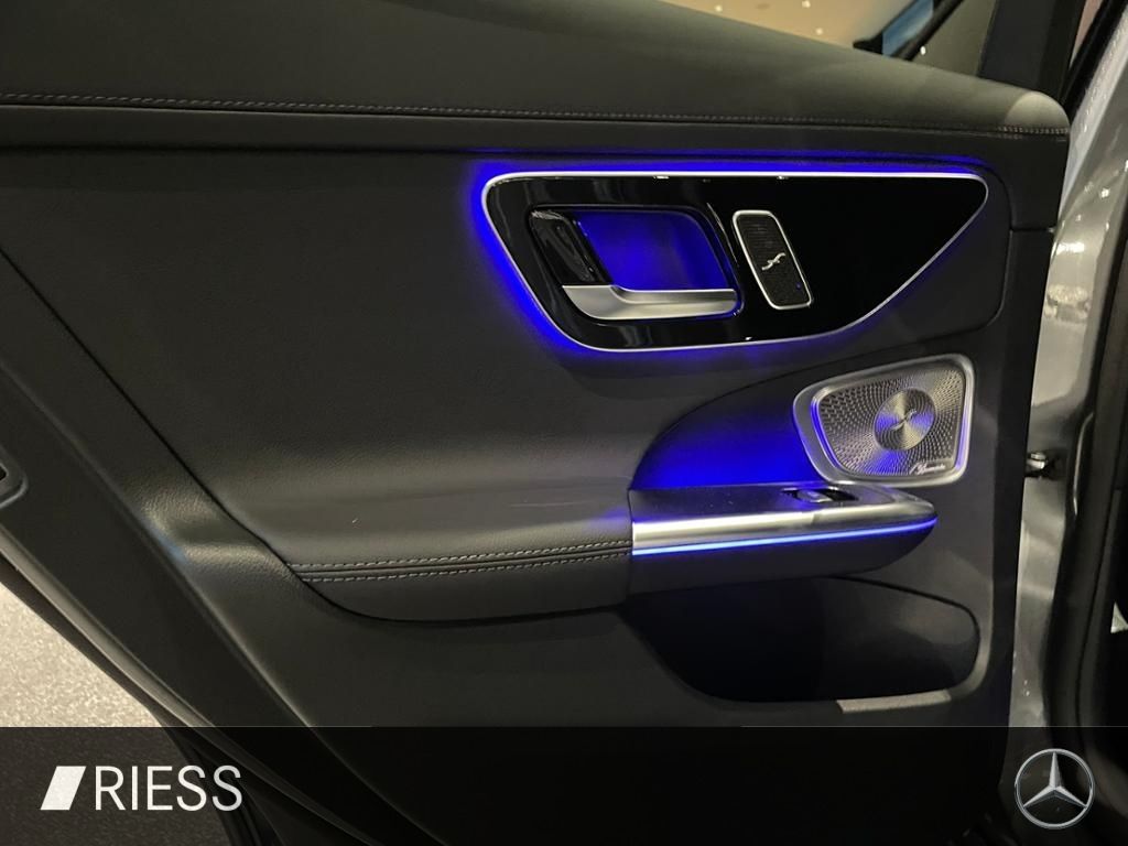 Mercedes-Benz C 300 2025