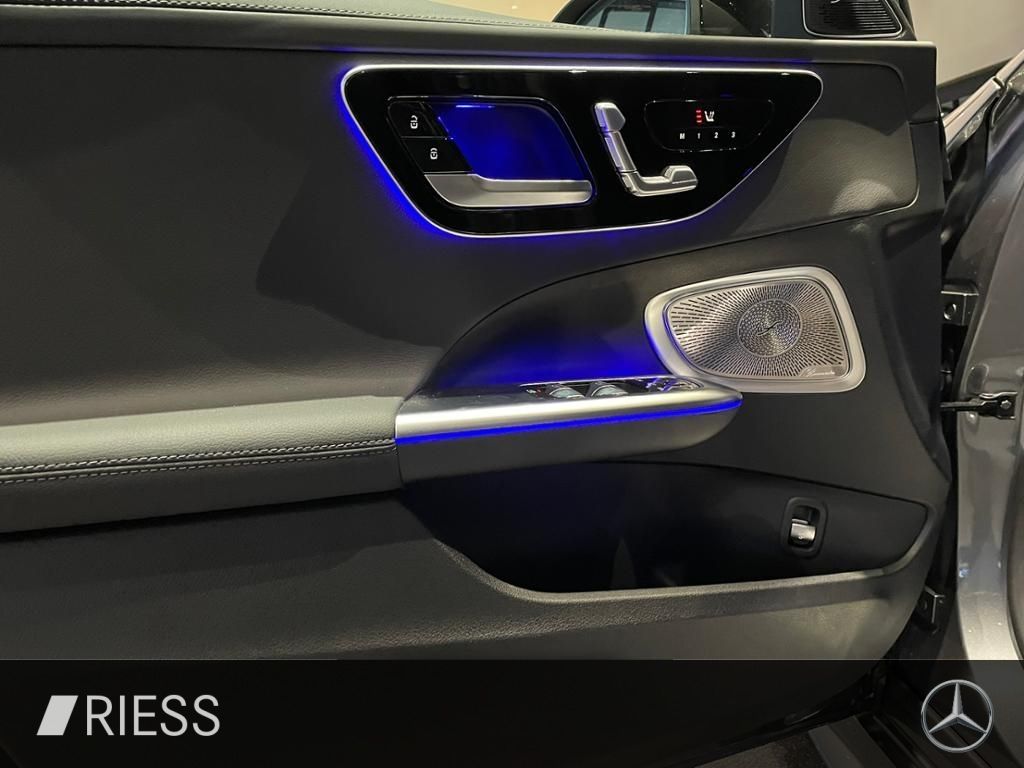 Mercedes-Benz C 300 2025