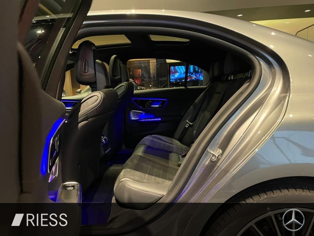 Mercedes-Benz C 300 2025