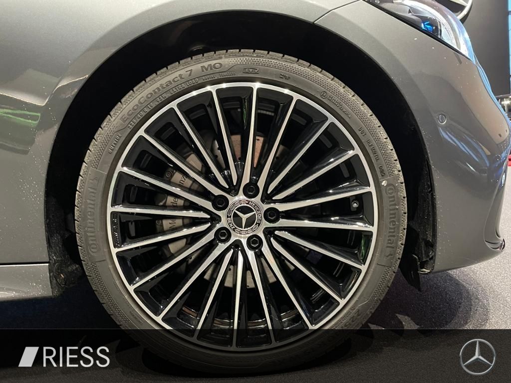 Mercedes-Benz C 300 2025