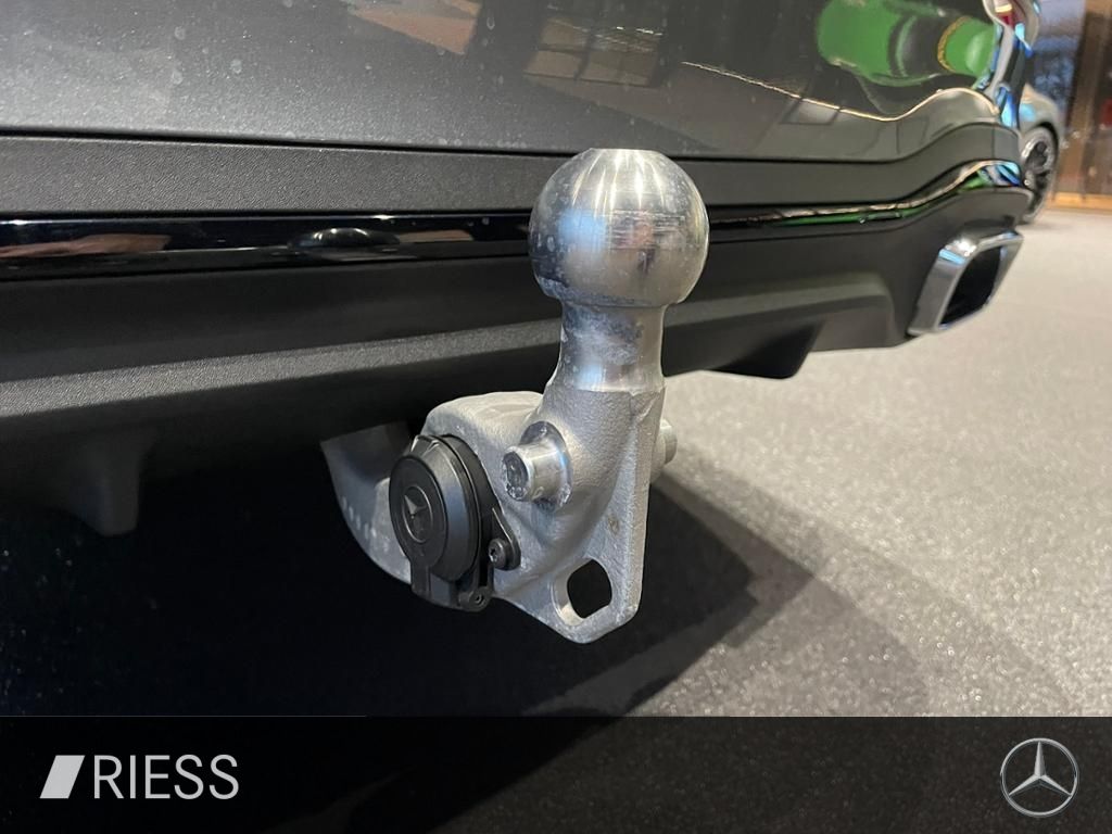 Mercedes-Benz C 300 2025