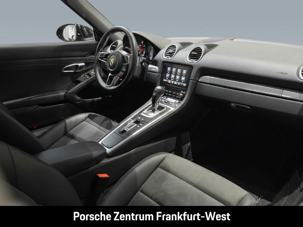 Porsche Boxster 2024