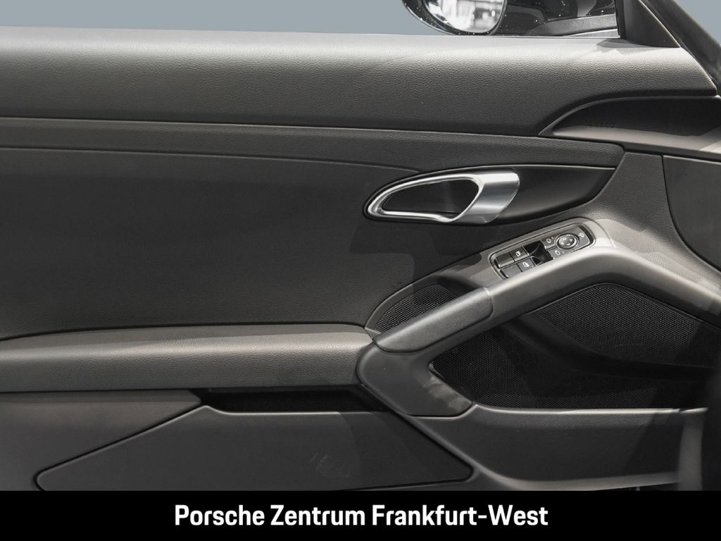 Porsche Boxster 2024