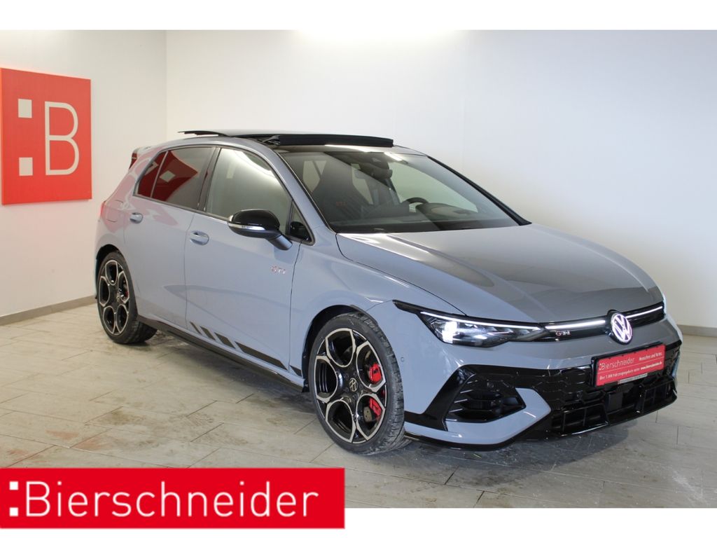 Volkswagen Golf 2025