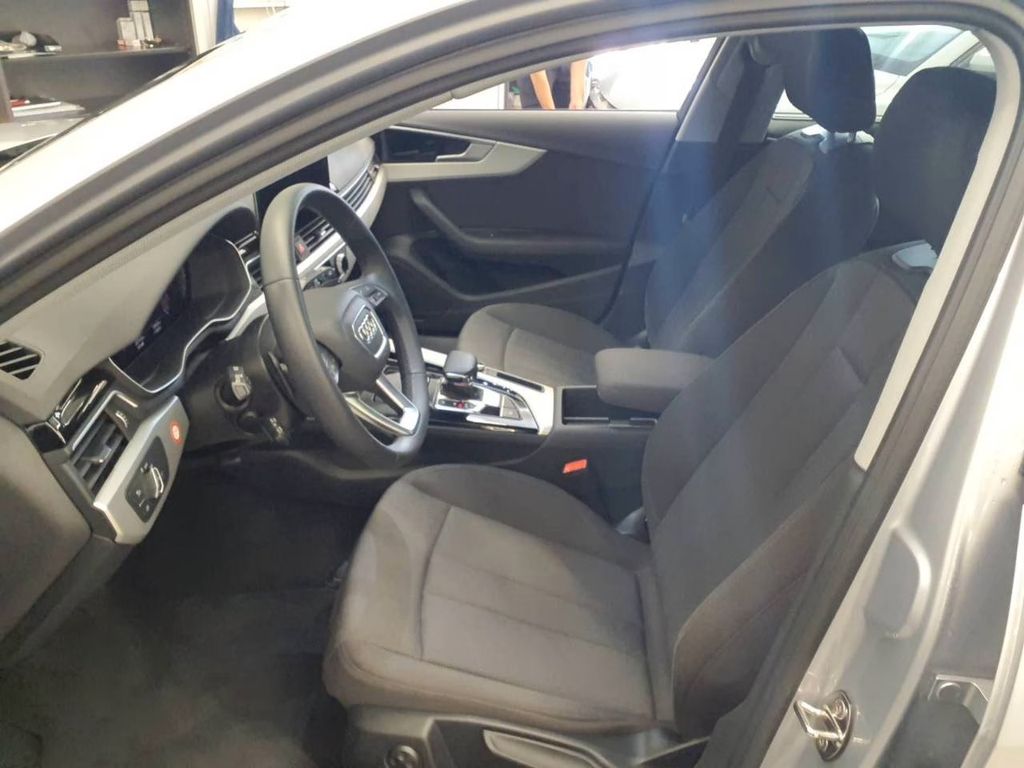 Audi A4 2024