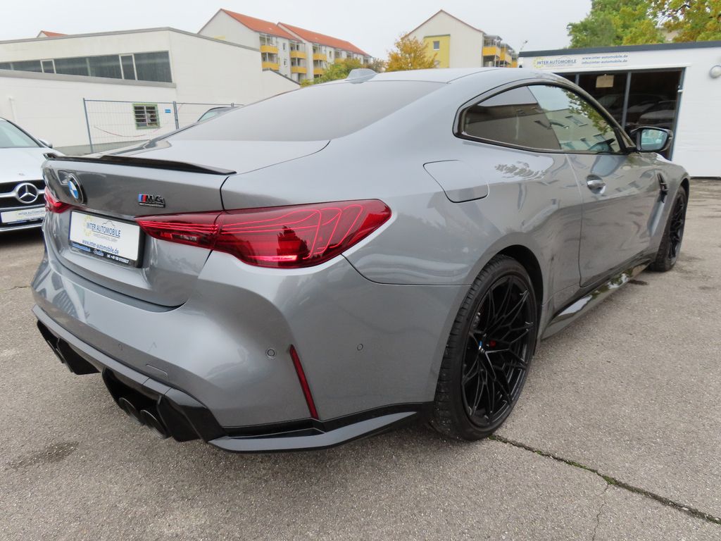 BMW M4 2025