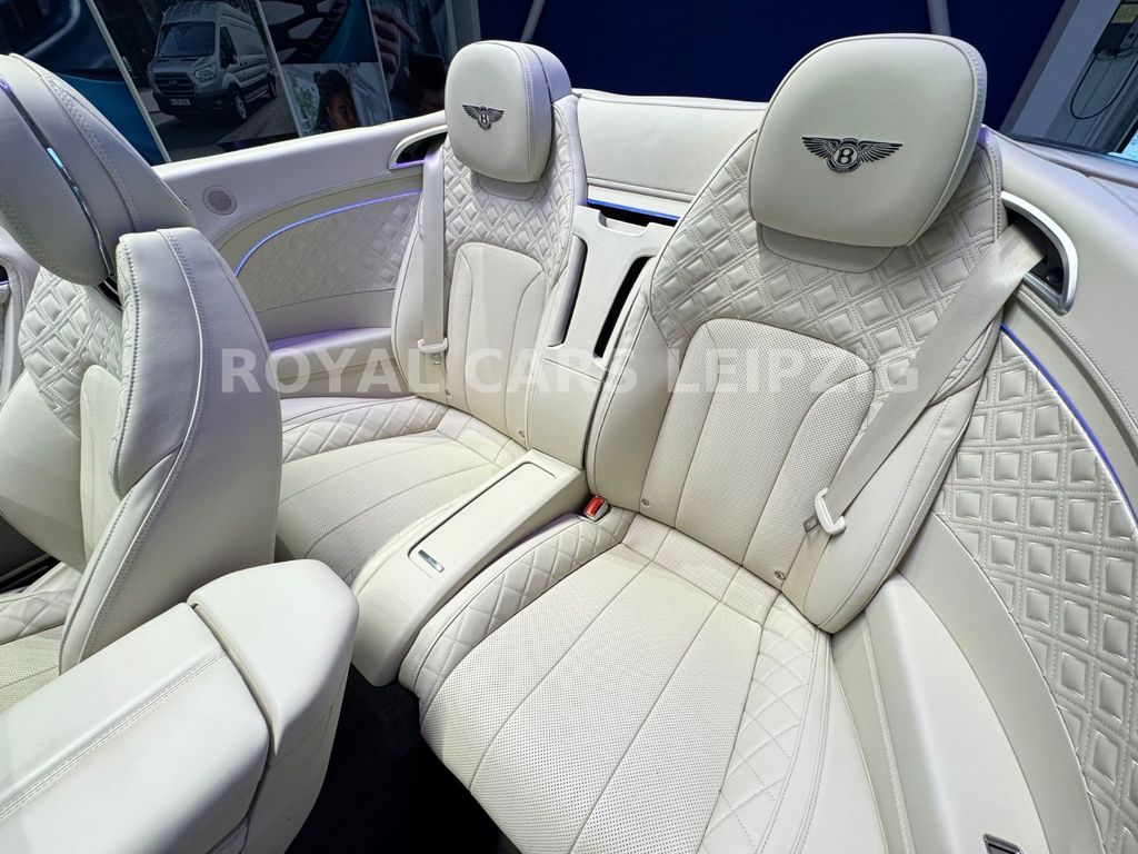 Bentley Continental GTC 2022