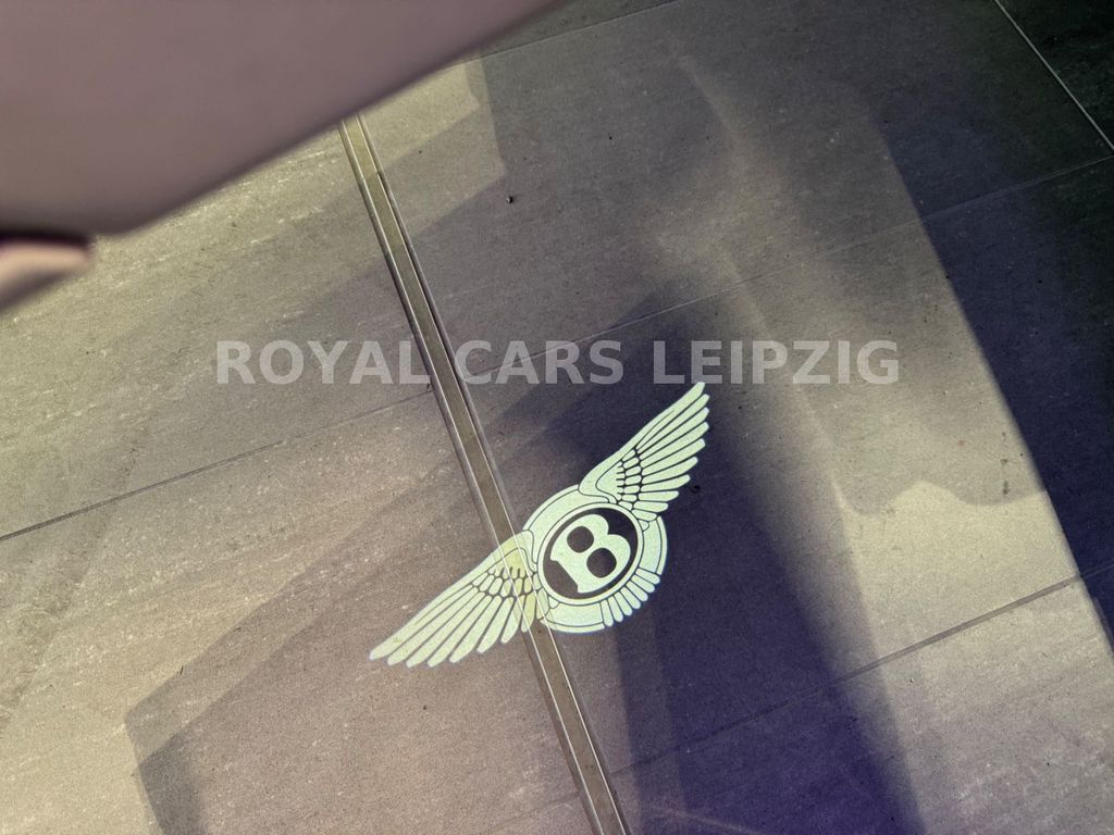 Bentley Continental GTC 2022