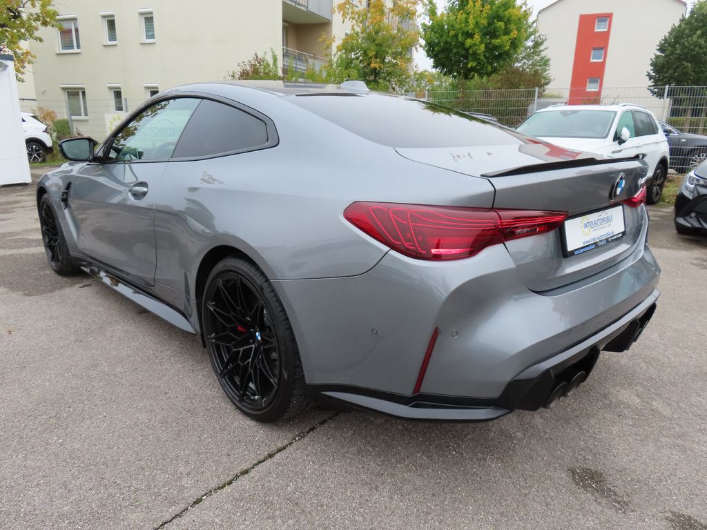 BMW M4 2025