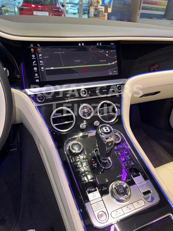 Bentley Continental GTC 2022