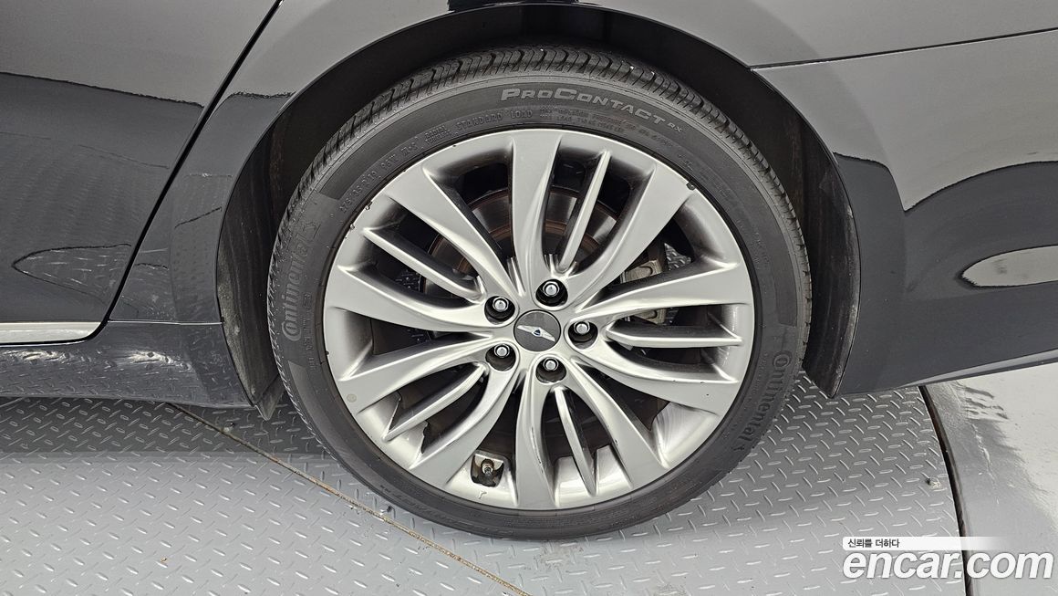 Hyundai Genesis 2016