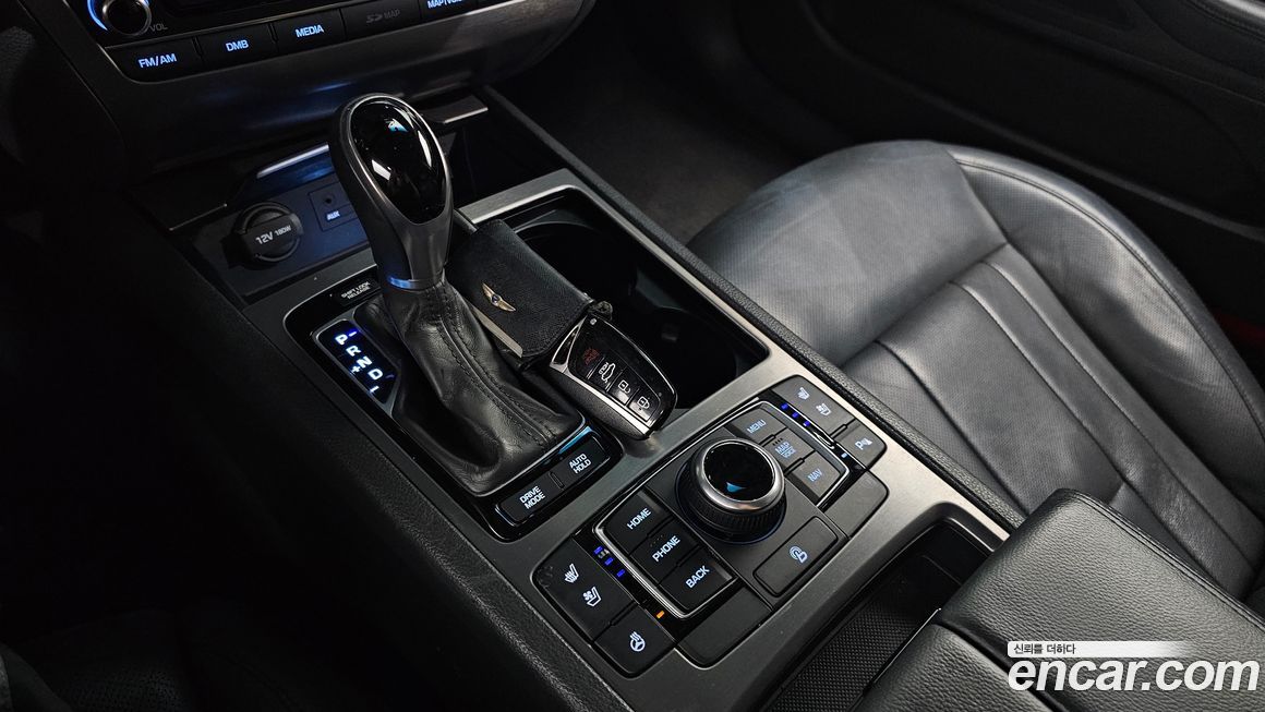 Hyundai Genesis 2016