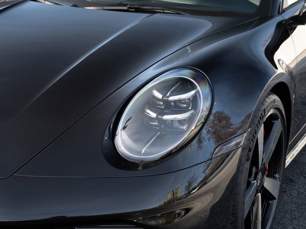 Porsche 992