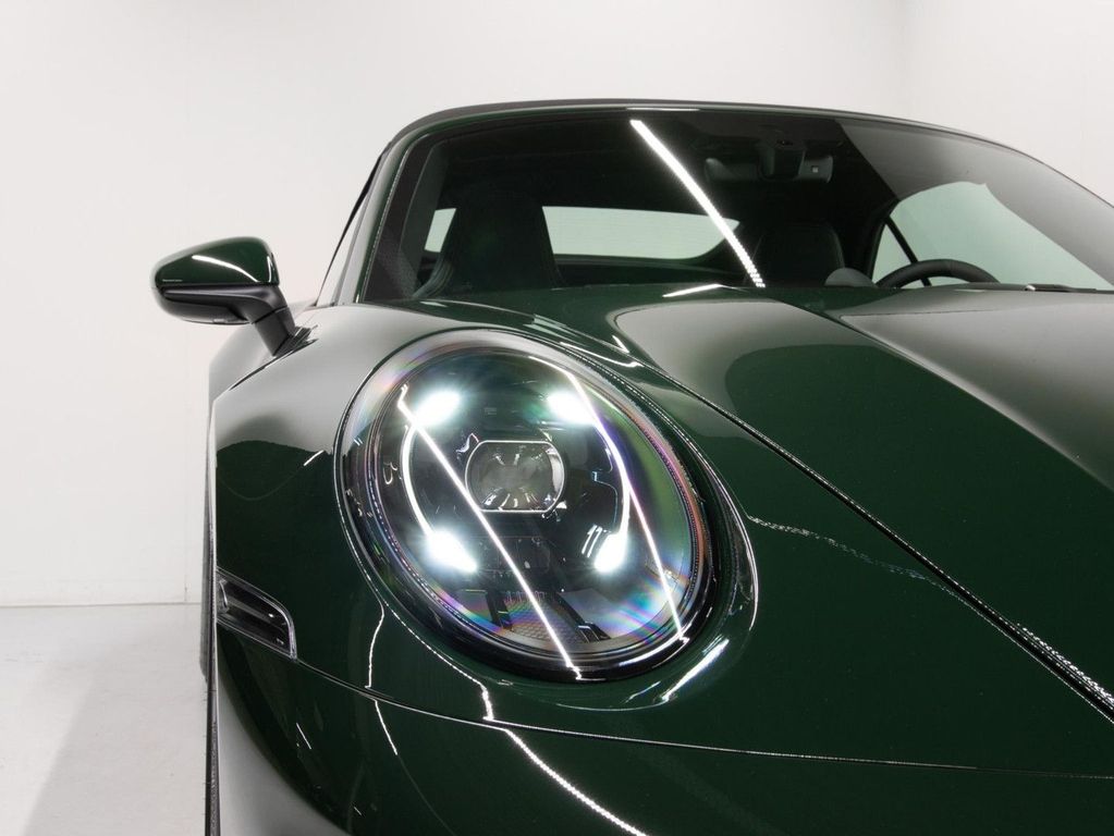 Porsche 992 2025