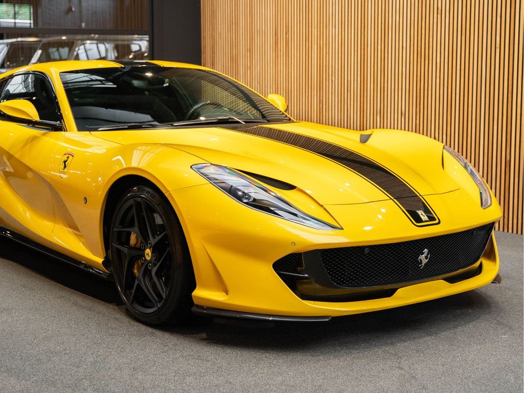 Ferrari 812 2019