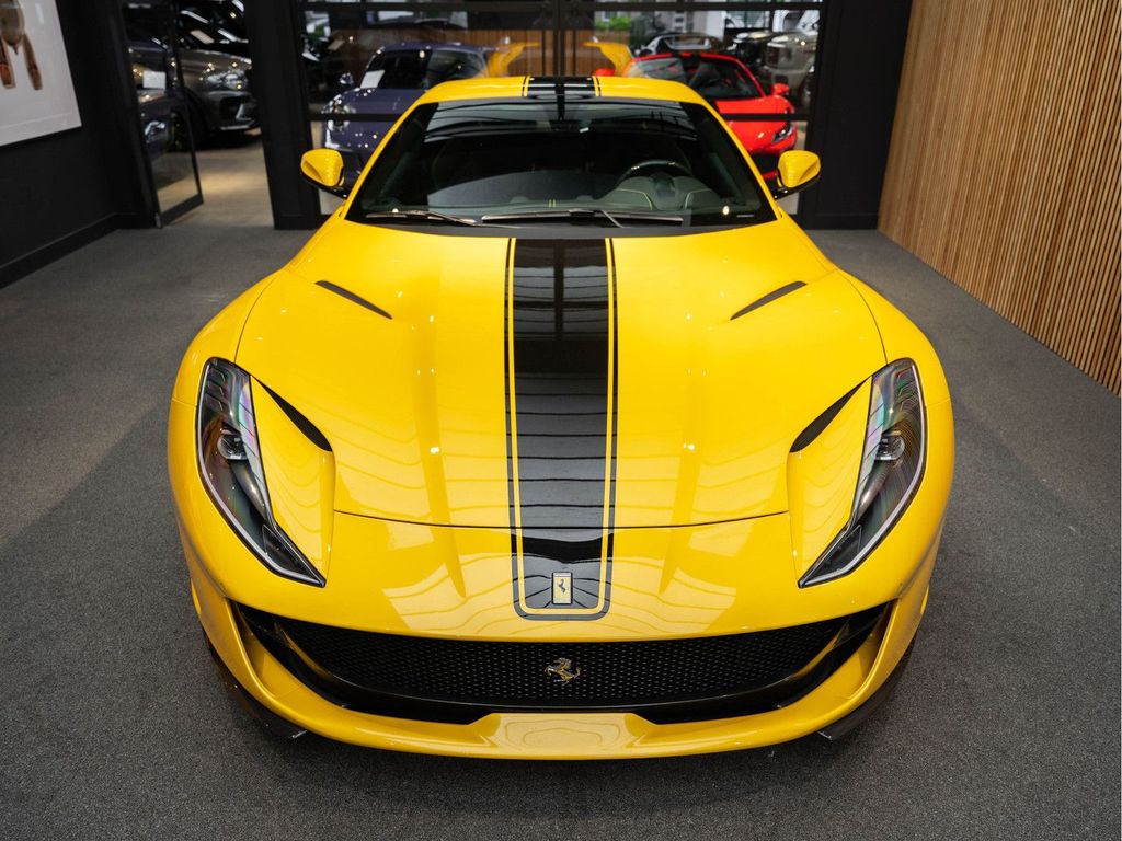 Ferrari 812 2019