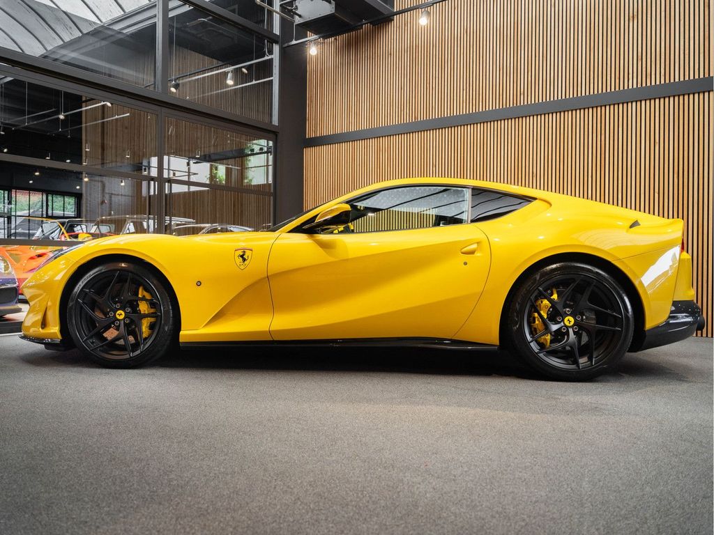 Ferrari 812 2019