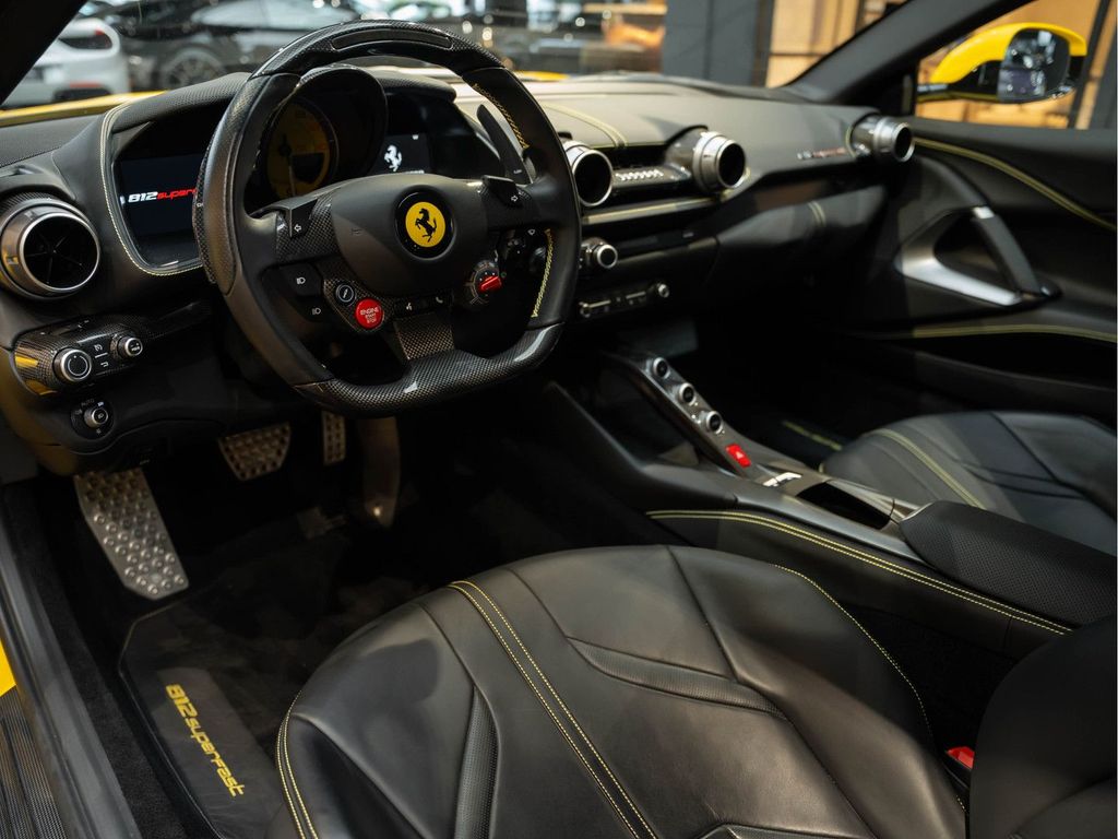 Ferrari 812 2019