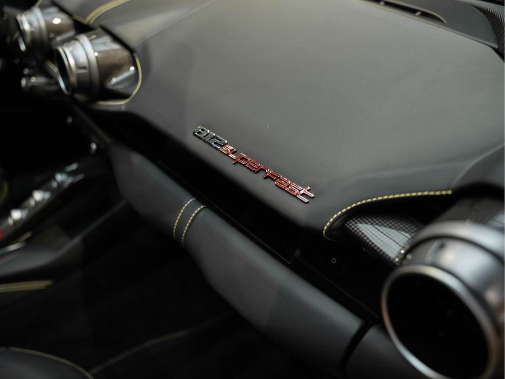 Ferrari 812 2019