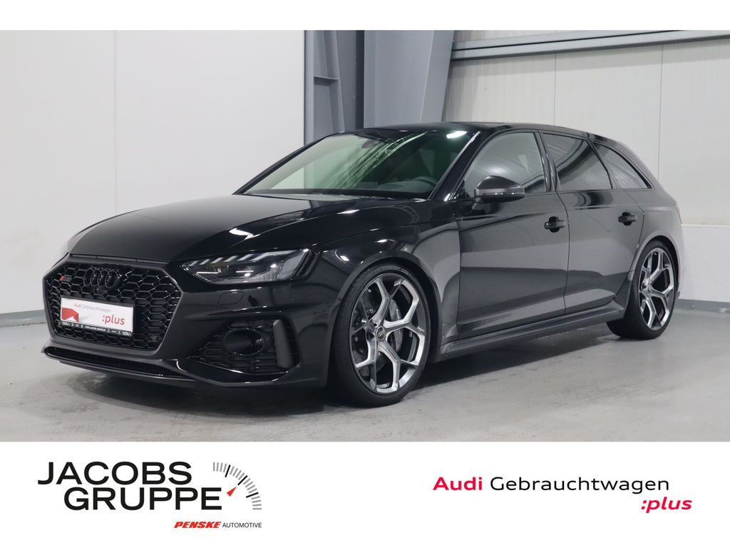 Audi RS4 2024