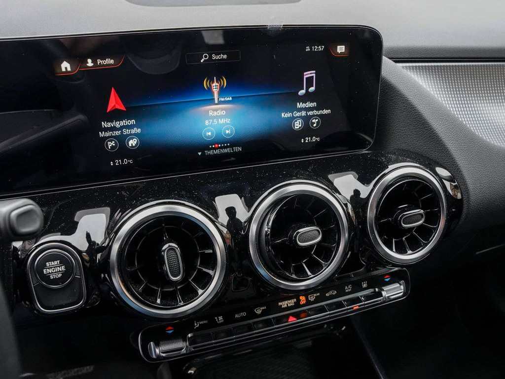 Mercedes-Benz GLA 250 2023