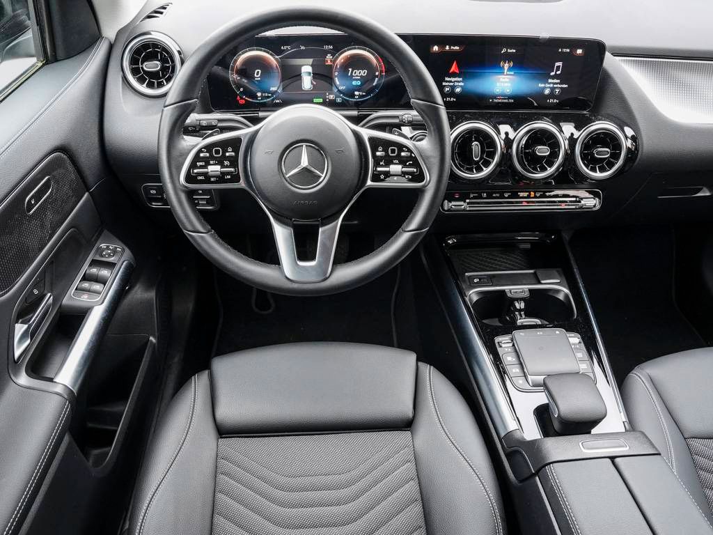 Mercedes-Benz GLA 250 2023