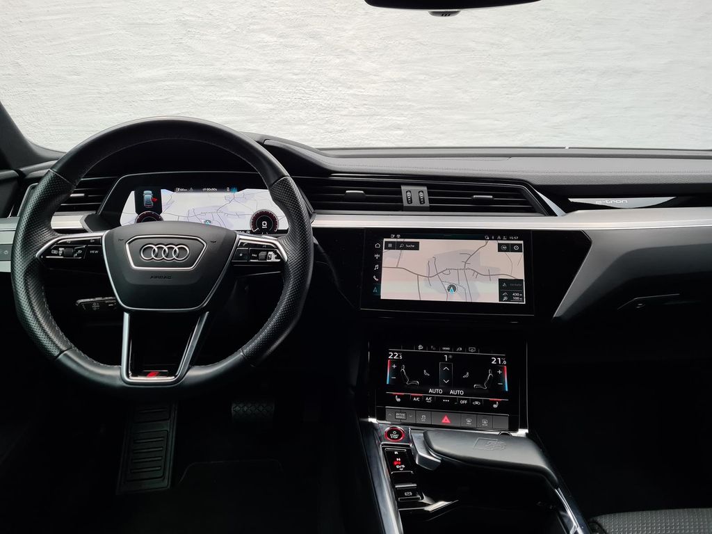 Audi e-tron 2022