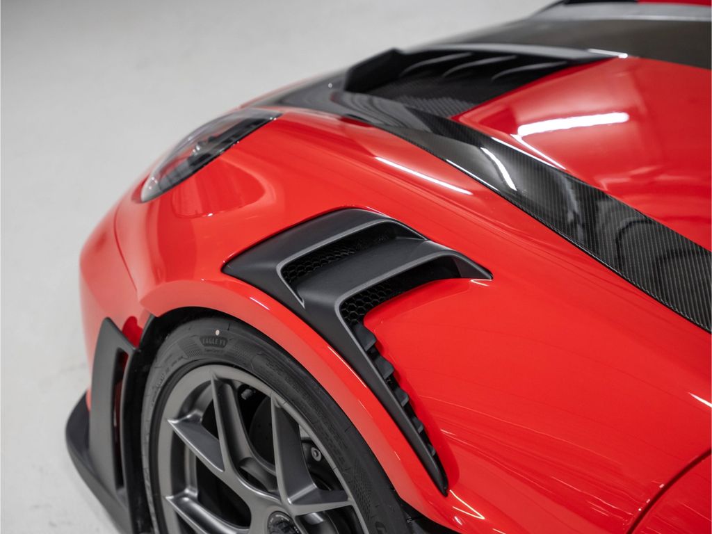 Porsche 992 2023