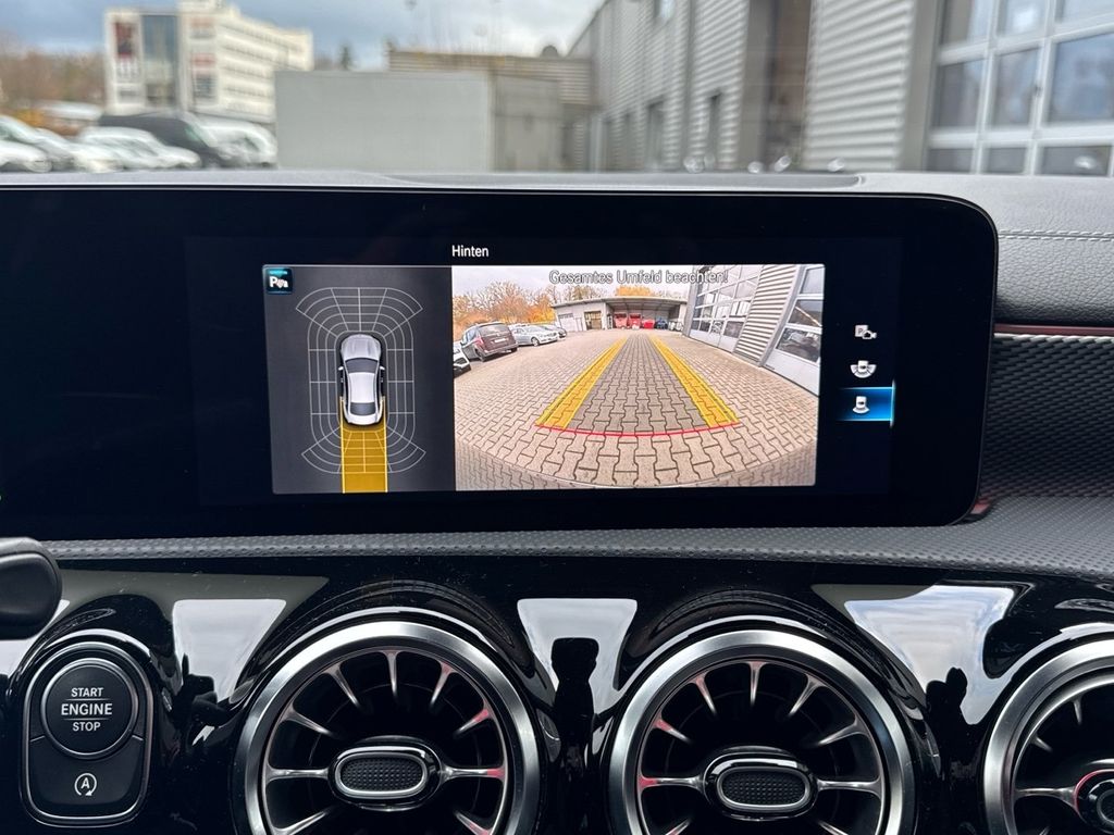 Mercedes-Benz CLA 180 2023