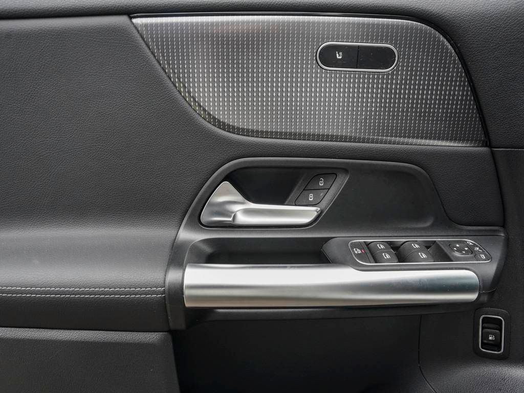 Mercedes-Benz GLA 250 2023