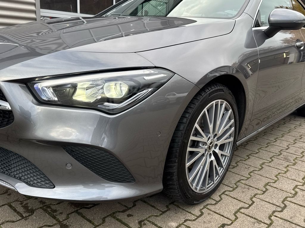 Mercedes-Benz CLA 180 2023
