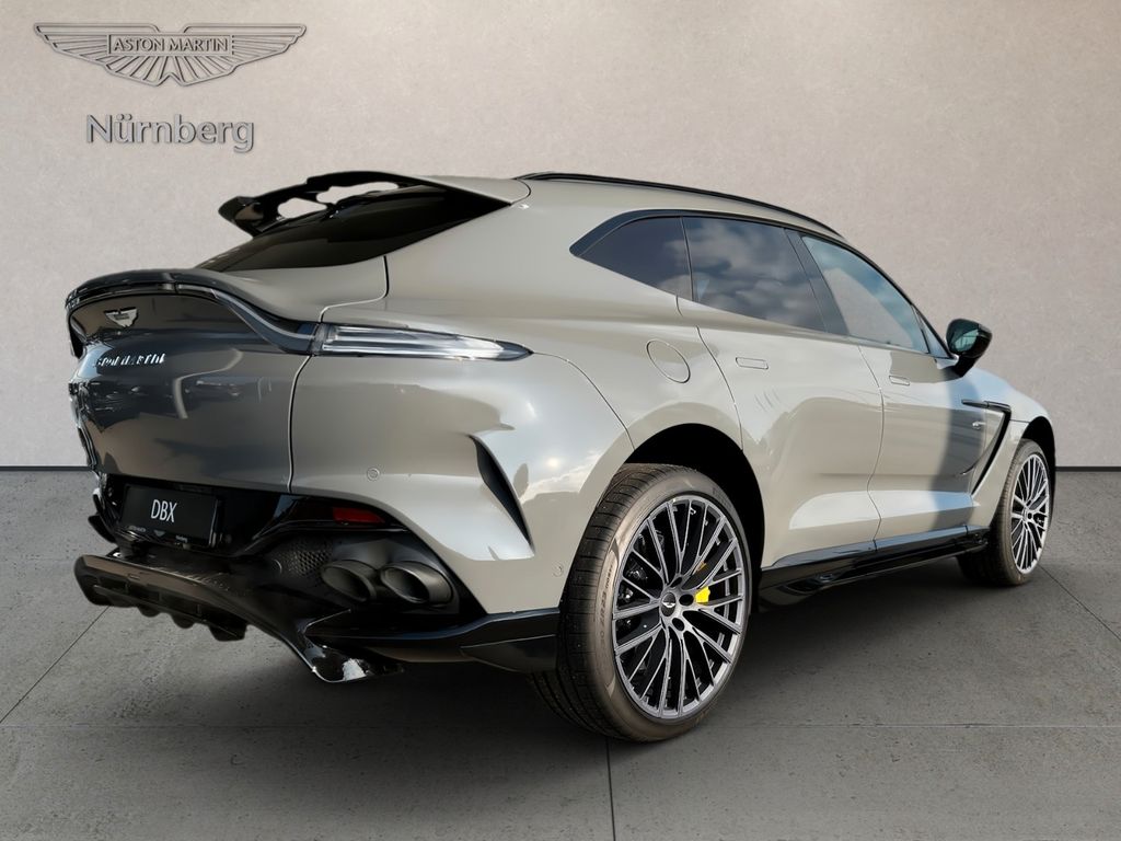 Aston Martin DBX