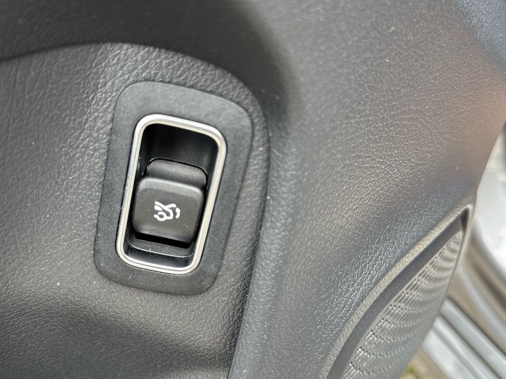 Mercedes-Benz CLA 180 2023