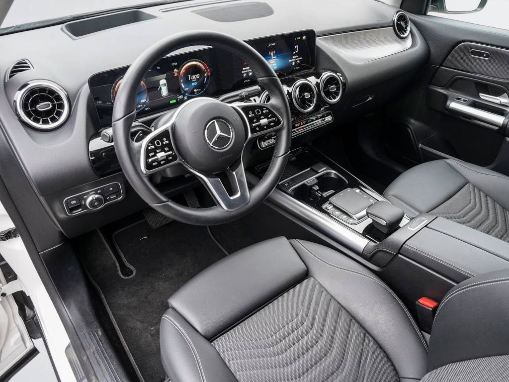 Mercedes-Benz GLA 250 2023
