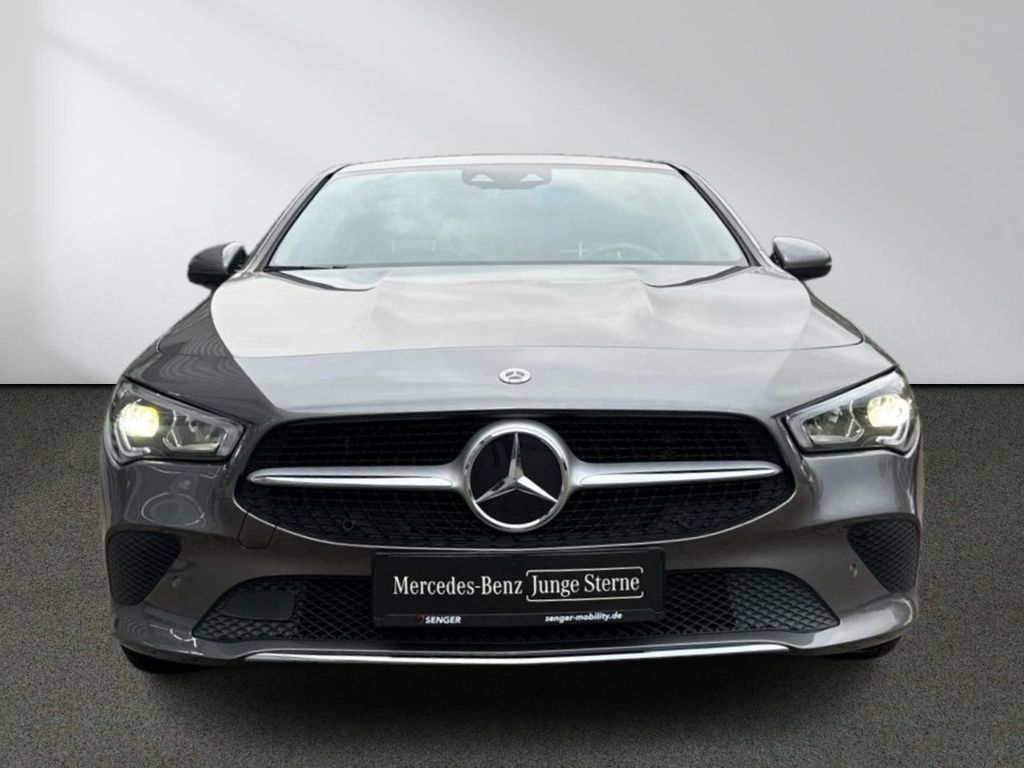 Mercedes-Benz CLA 180 2023