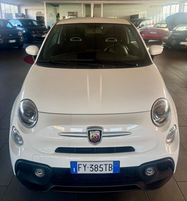 Abarth 595 2019