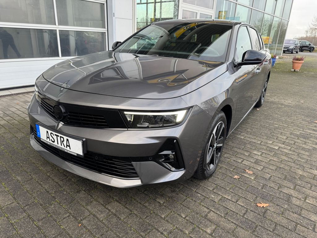 Opel Astra 2024