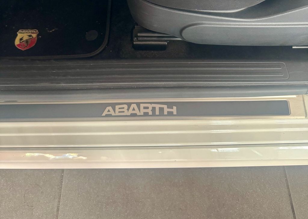 Abarth 595 2019