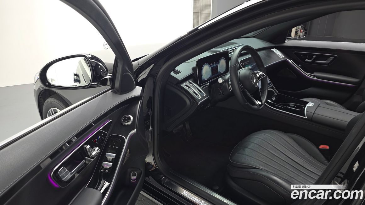 Mercedes-Benz S-Class 2024