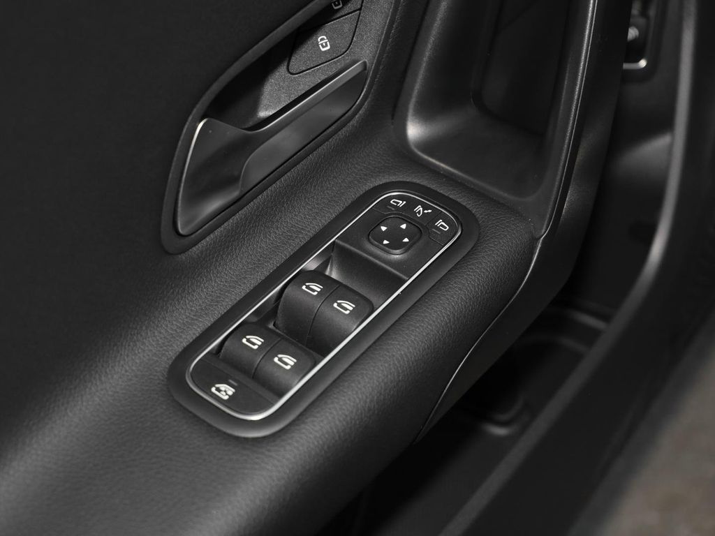 Mercedes-Benz CLA 180 2024