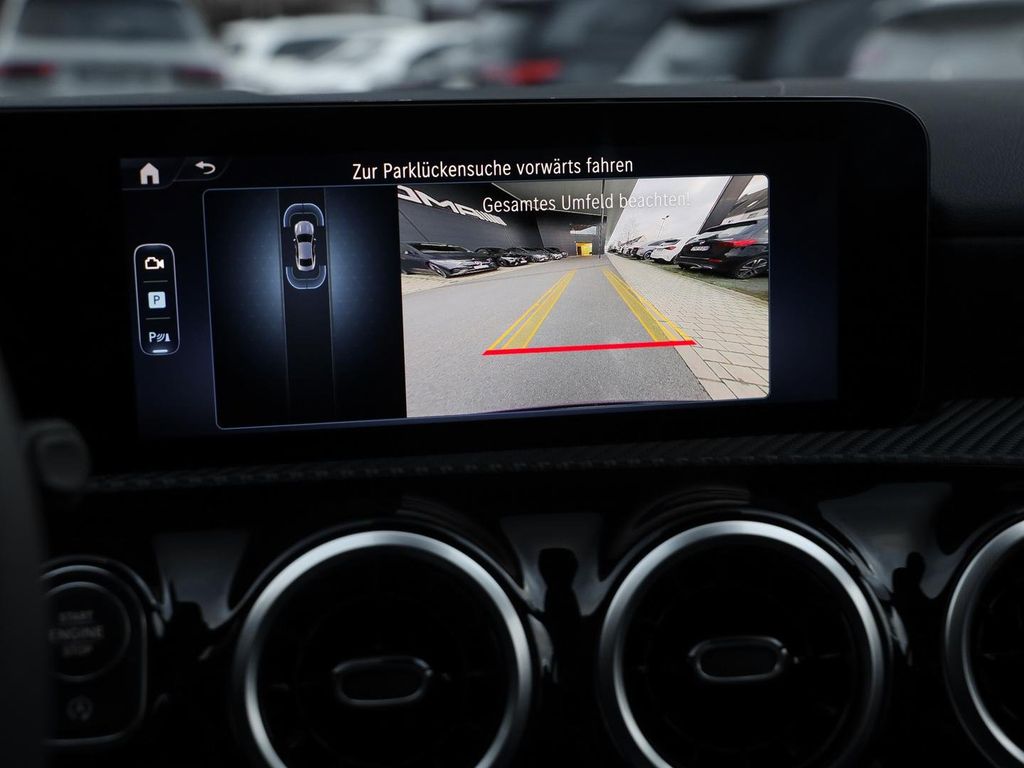 Mercedes-Benz CLA 180 2024