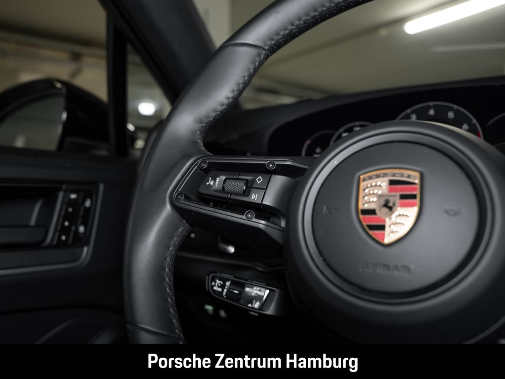 Porsche Cayenne 2025