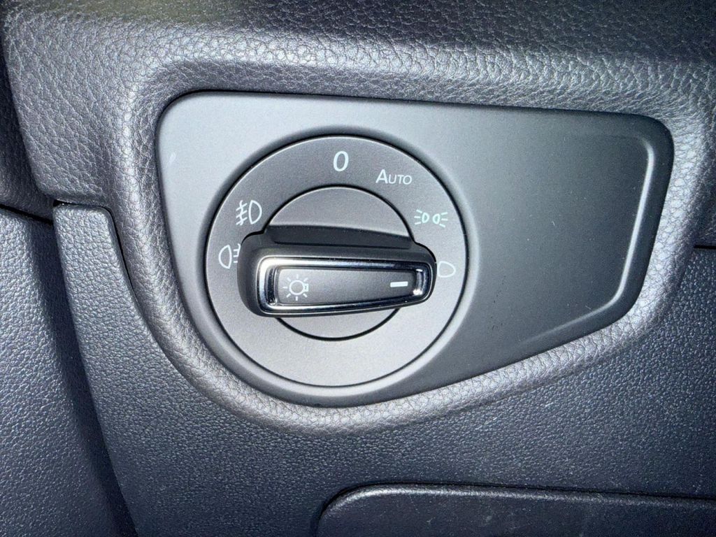 Volkswagen Touran 2021