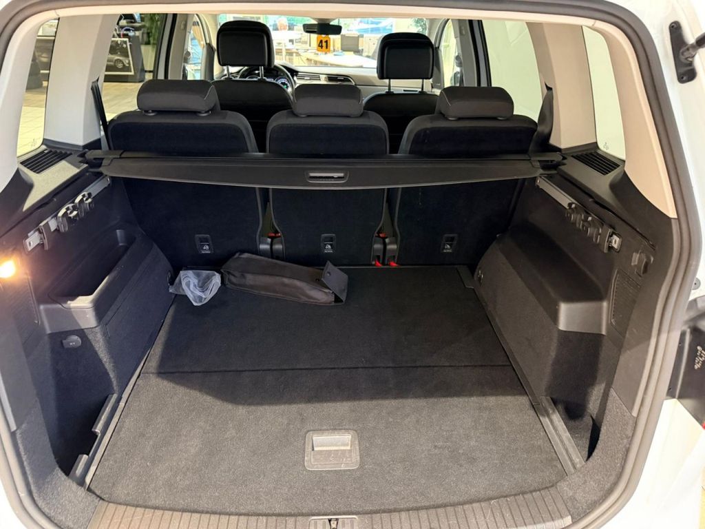 Volkswagen Touran 2021