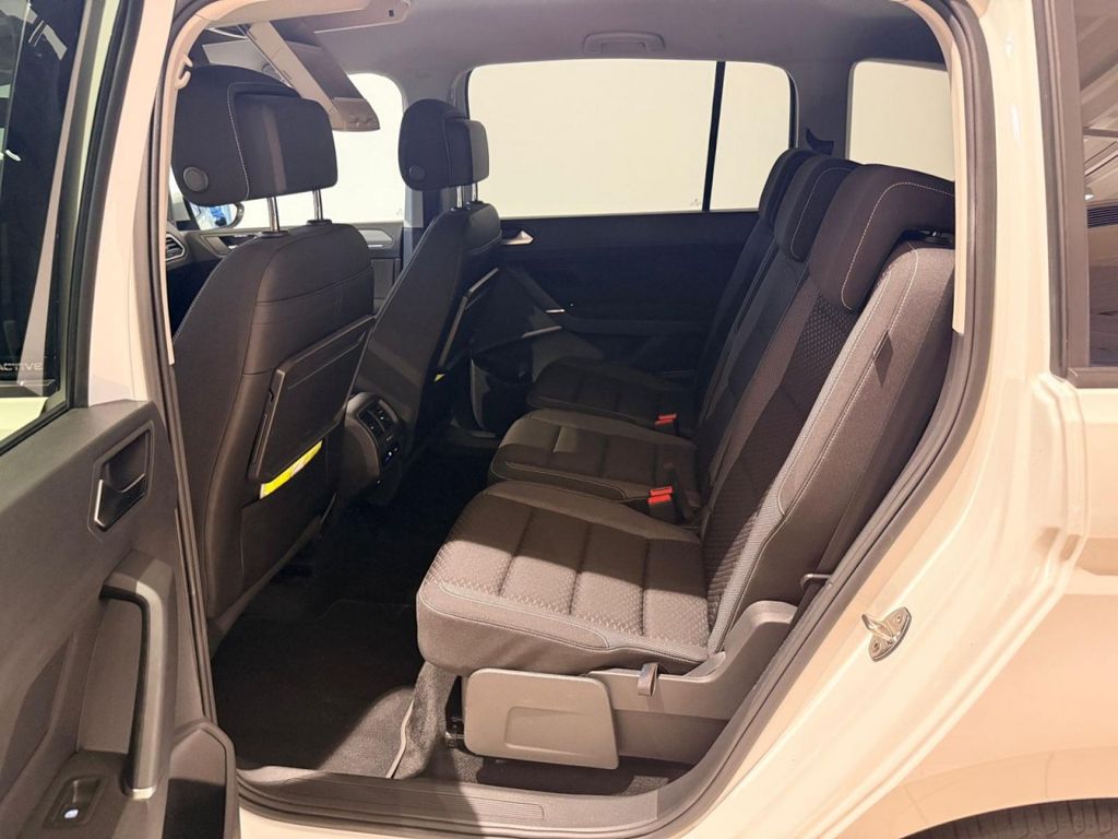 Volkswagen Touran 2021