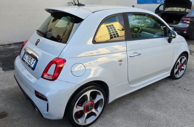 Abarth 595 2021