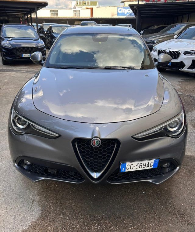 Alfa Romeo Stelvio 2021