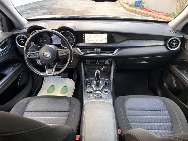 Alfa Romeo Stelvio 2021