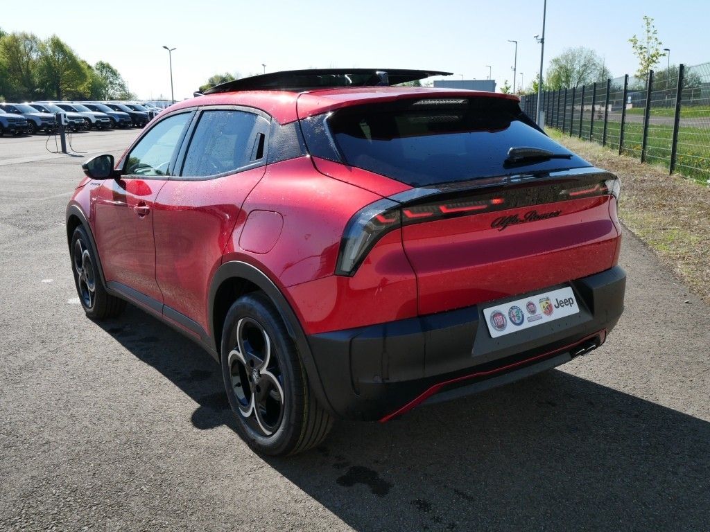 Alfa Romeo Junior 2025